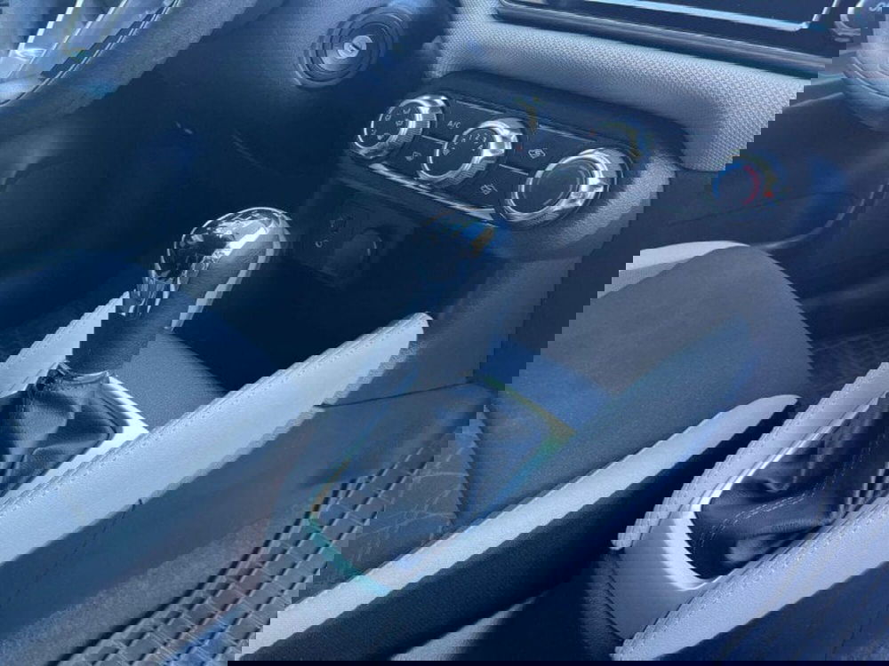 Nissan Micra usata a Lecco (13)