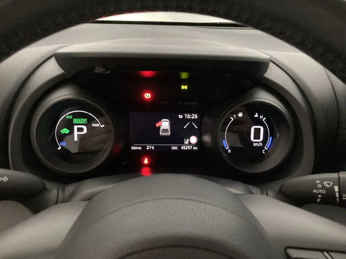 Toyota Yaris usata a Foggia (12)