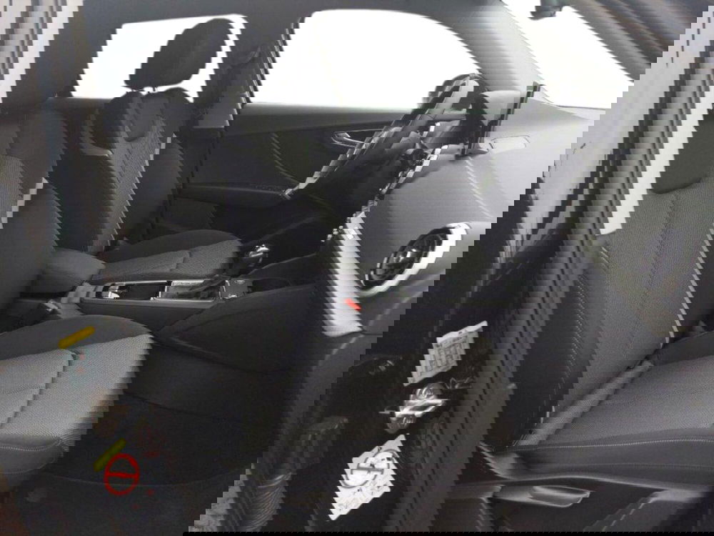 Audi Q2 usata a Bari (14)