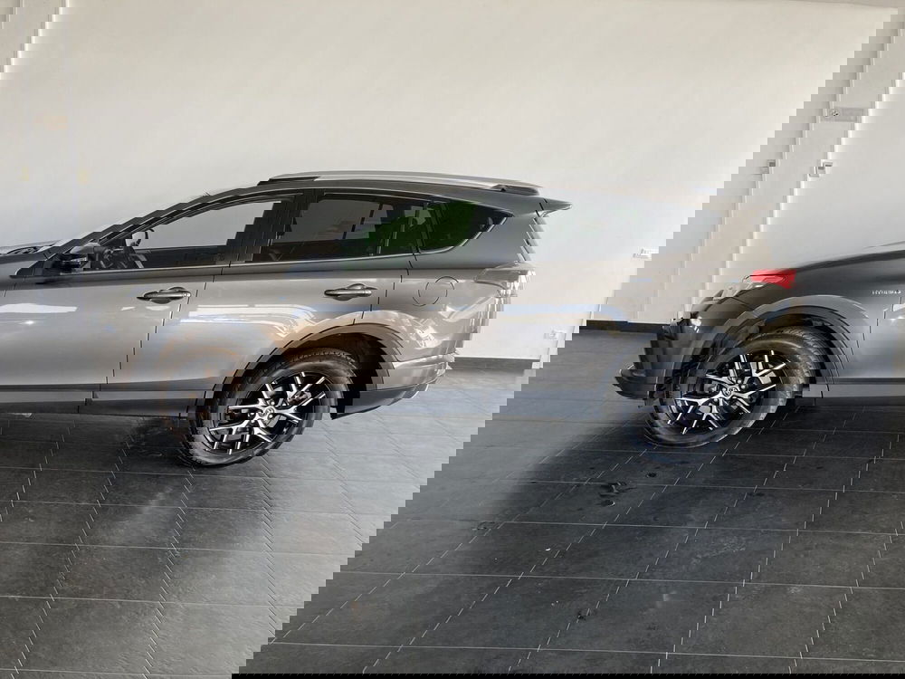 Toyota Rav4 usata a Barletta-Andria-Trani (5)