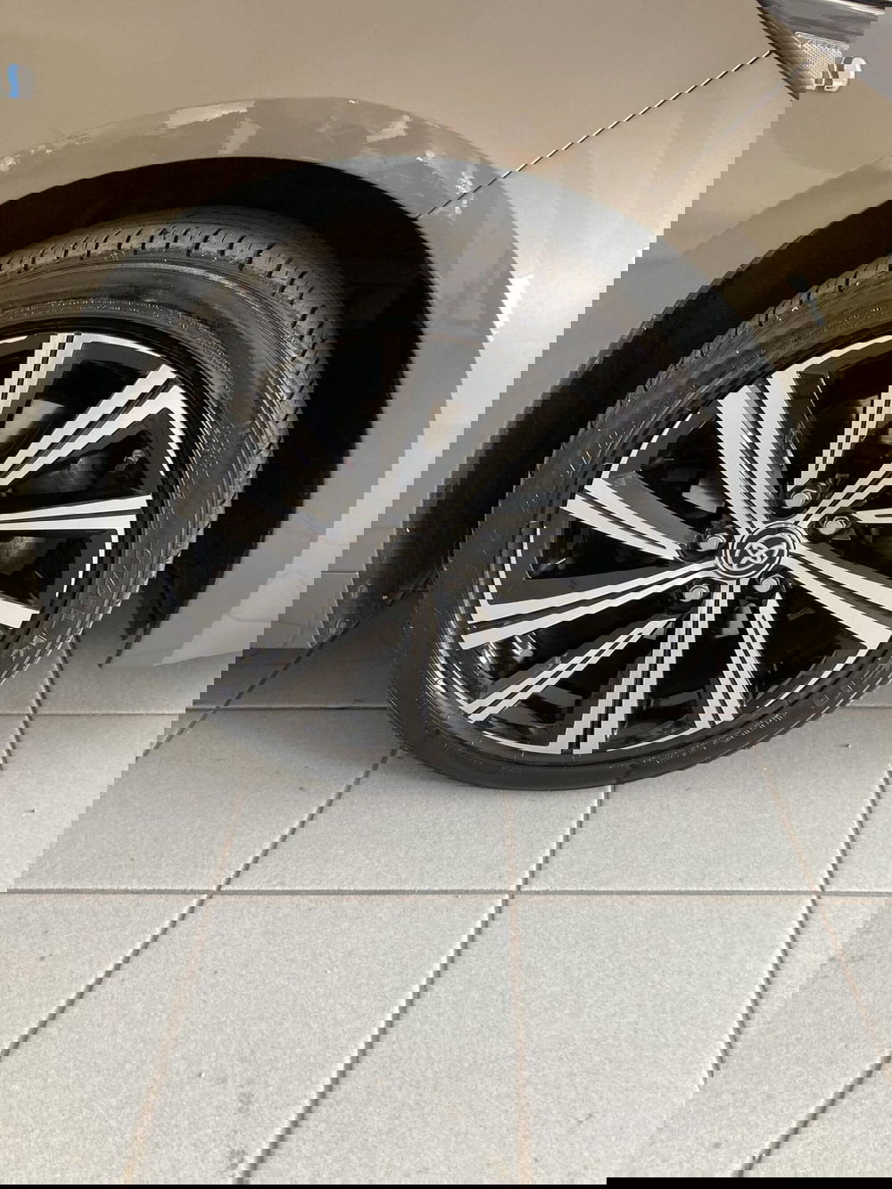 Toyota Corolla Touring Sports usata a Foggia (16)