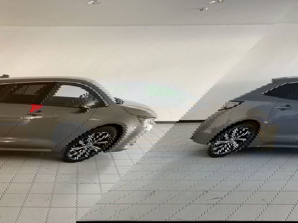 Toyota Corolla Touring Sports usata a Foggia (3)