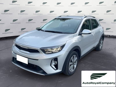 Kia Stonic 1.0 t-gdi mhev Urban 100cv mt del 2024 usata a Roma