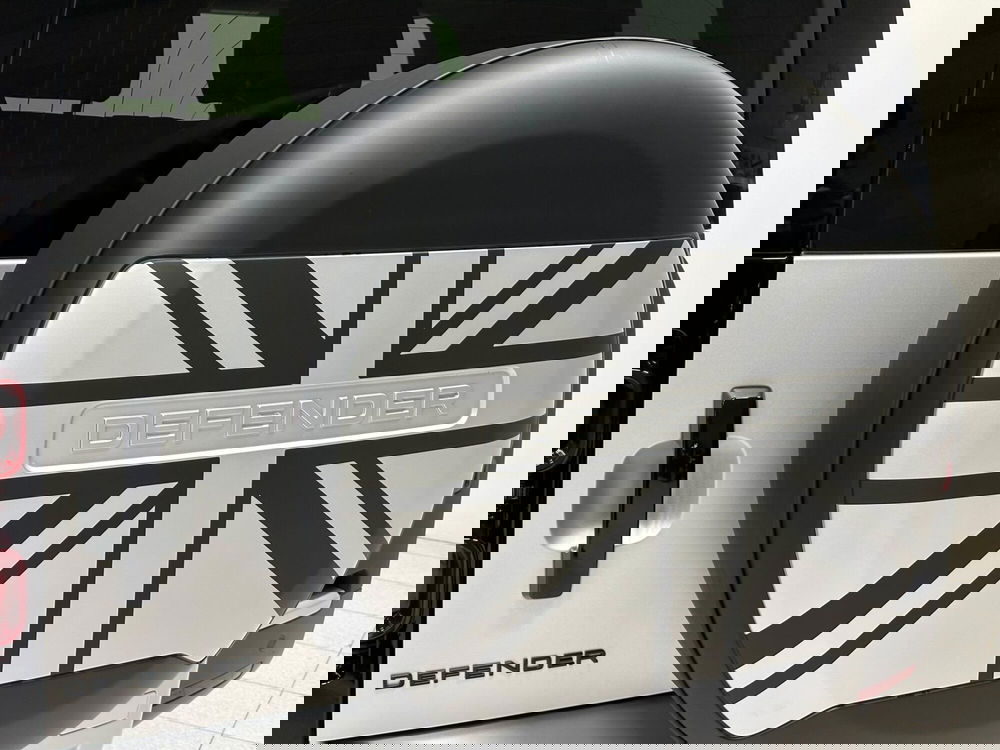 Land Rover Defender usata a Verbano Cusio Ossola (12)