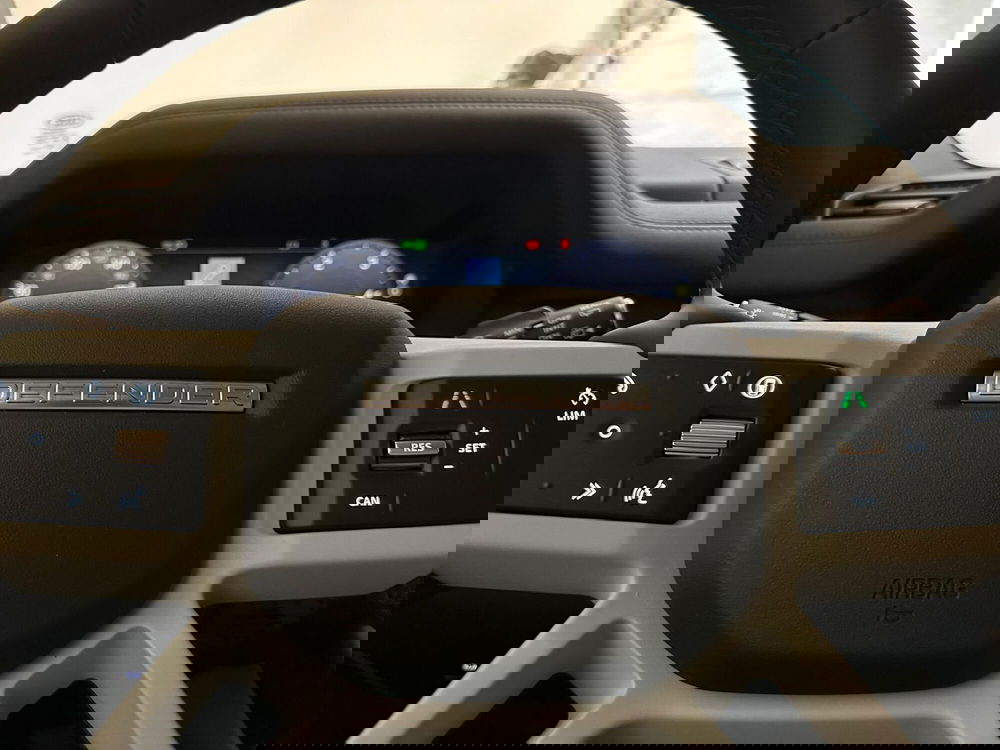 Land Rover Defender usata a Verbano Cusio Ossola (17)