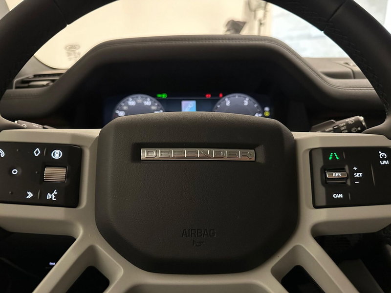 Land Rover Defender usata a Verbano Cusio Ossola (17)