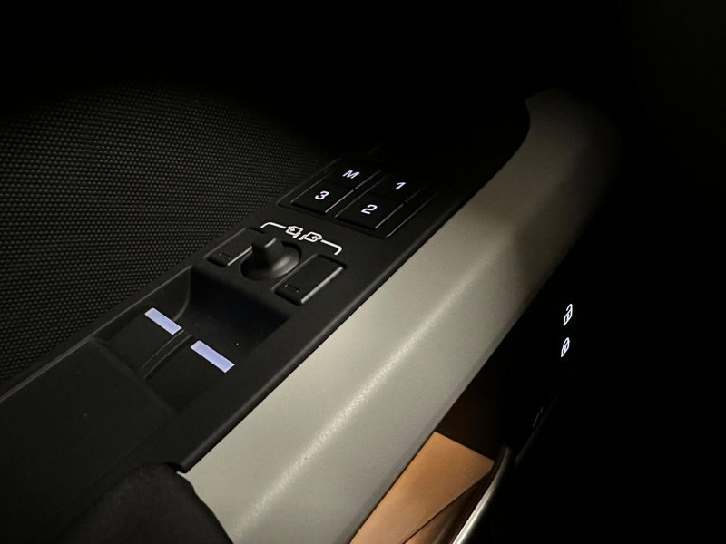 Land Rover Defender usata a Verbano Cusio Ossola (18)