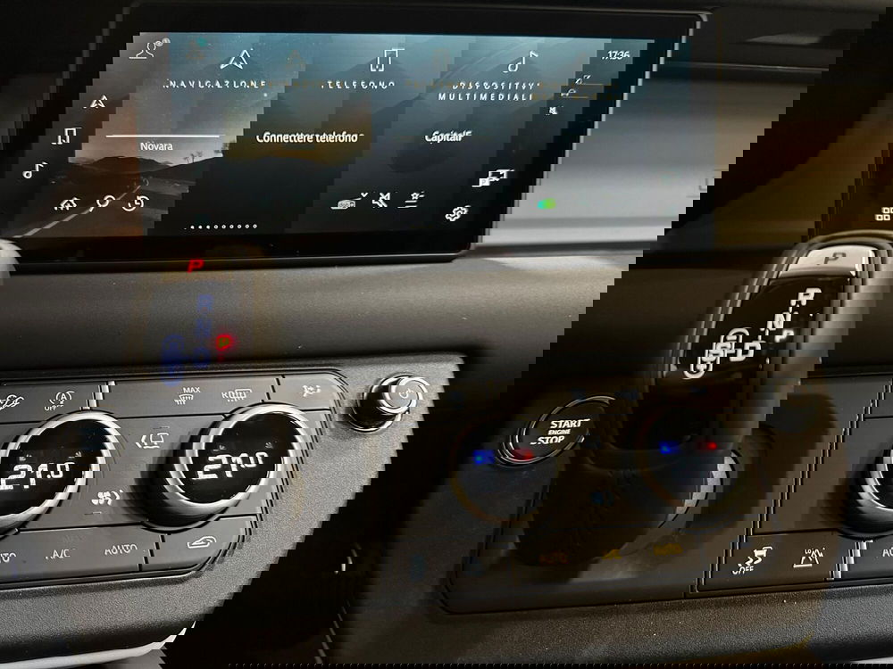 Land Rover Defender usata a Verbano Cusio Ossola (19)