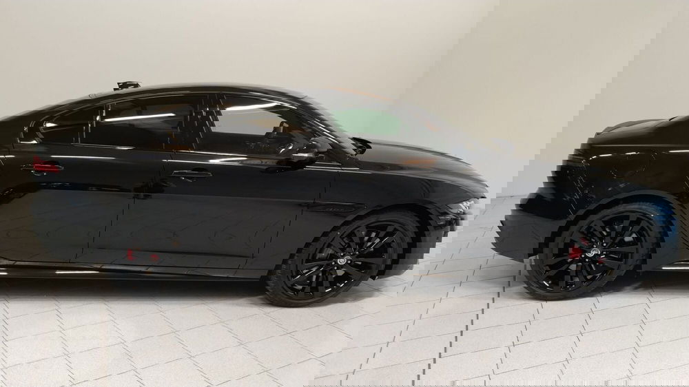 Jaguar XE usata a Verbano Cusio Ossola (6)