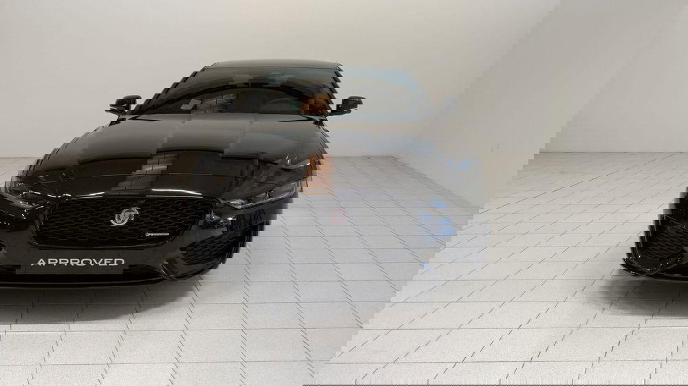 Jaguar XE usata a Verbano Cusio Ossola (8)