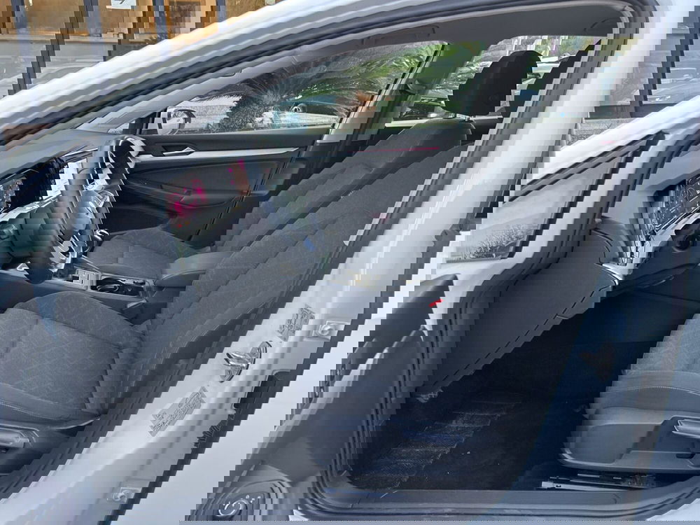 Volkswagen Golf Variant usata a Roma (12)