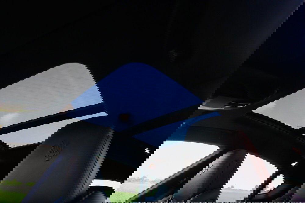 Maserati Levante usata a Milano (11)