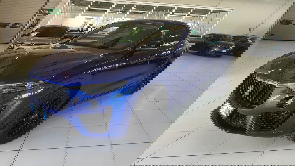 Maserati Levante usata a Milano (14)