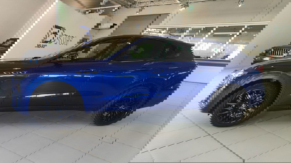 Maserati Levante usata a Milano (15)