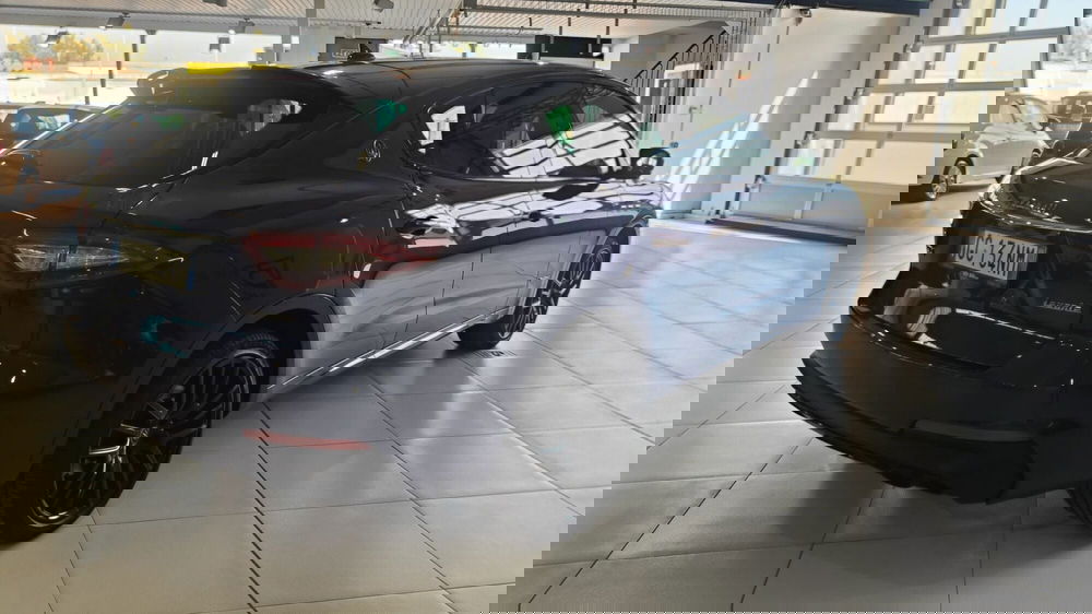 Maserati Levante usata a Milano (18)