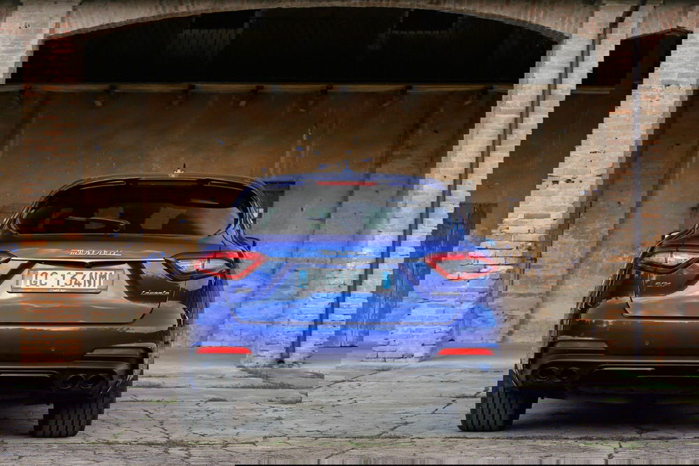 Maserati Levante usata a Milano (5)