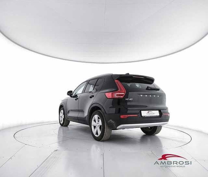 Volvo XC40 usata a Viterbo (4)