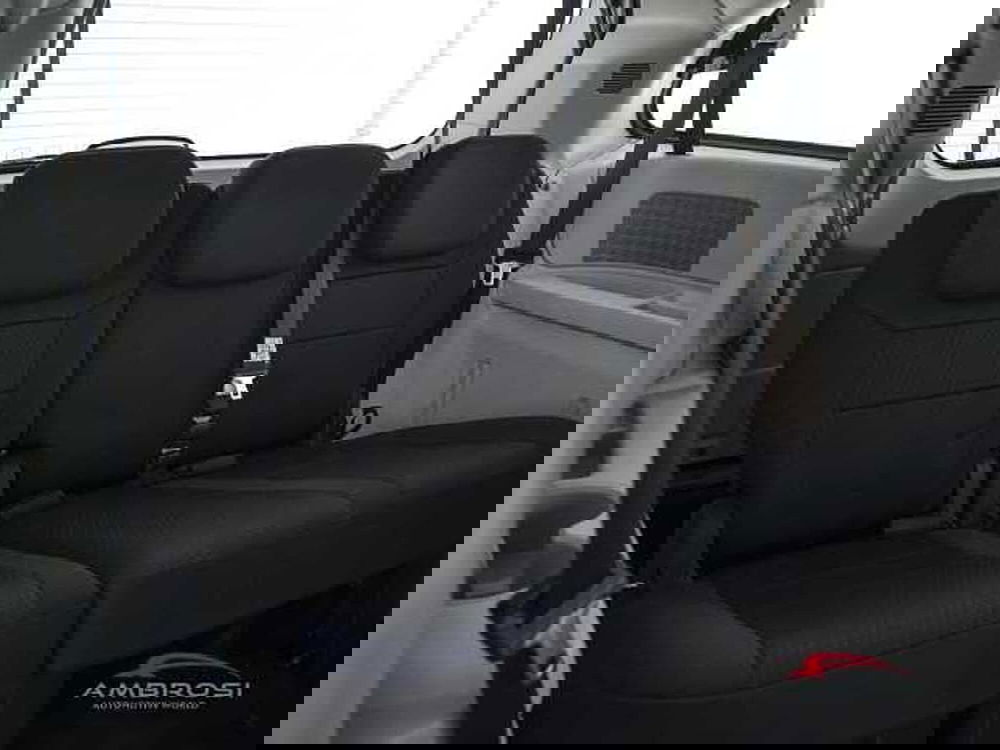 Chrysler Grand Voyager usata a Viterbo (12)