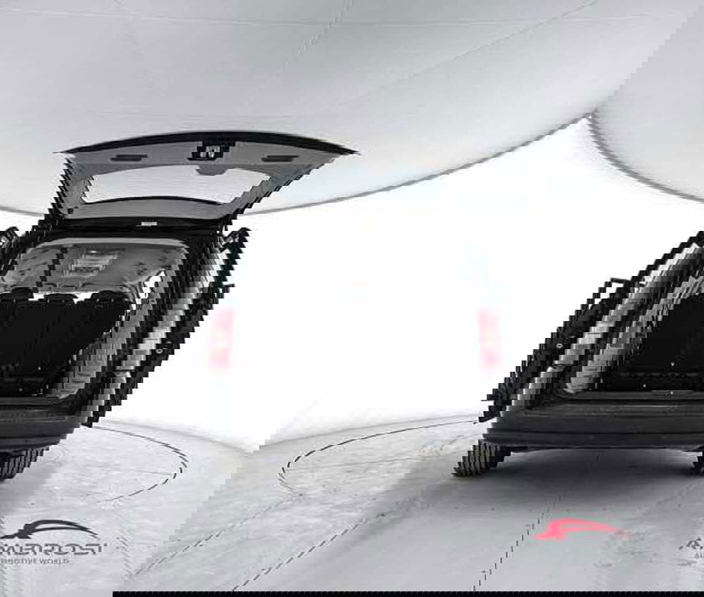 Chrysler Grand Voyager usata a Viterbo (7)