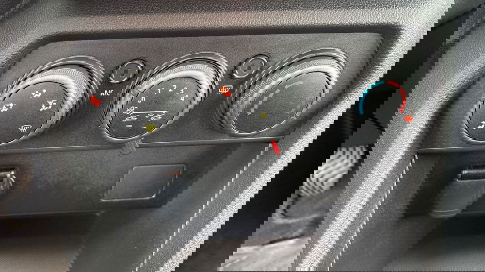 Dacia Sandero usata a Padova (14)