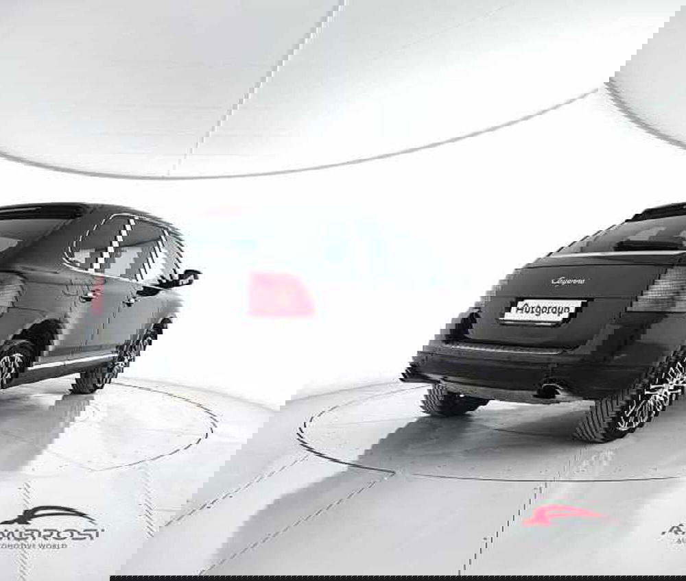 Porsche Cayenne usata a Viterbo (3)