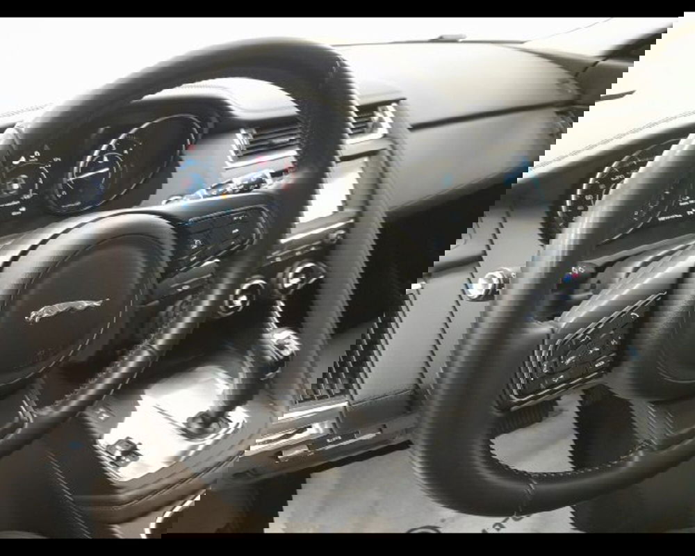 Jaguar E-Pace usata a Alessandria (7)