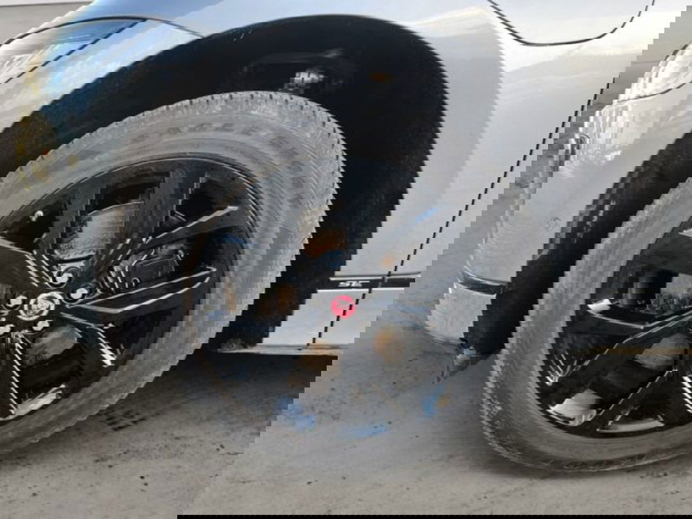 Jaguar I-Pace usata a Livorno (10)