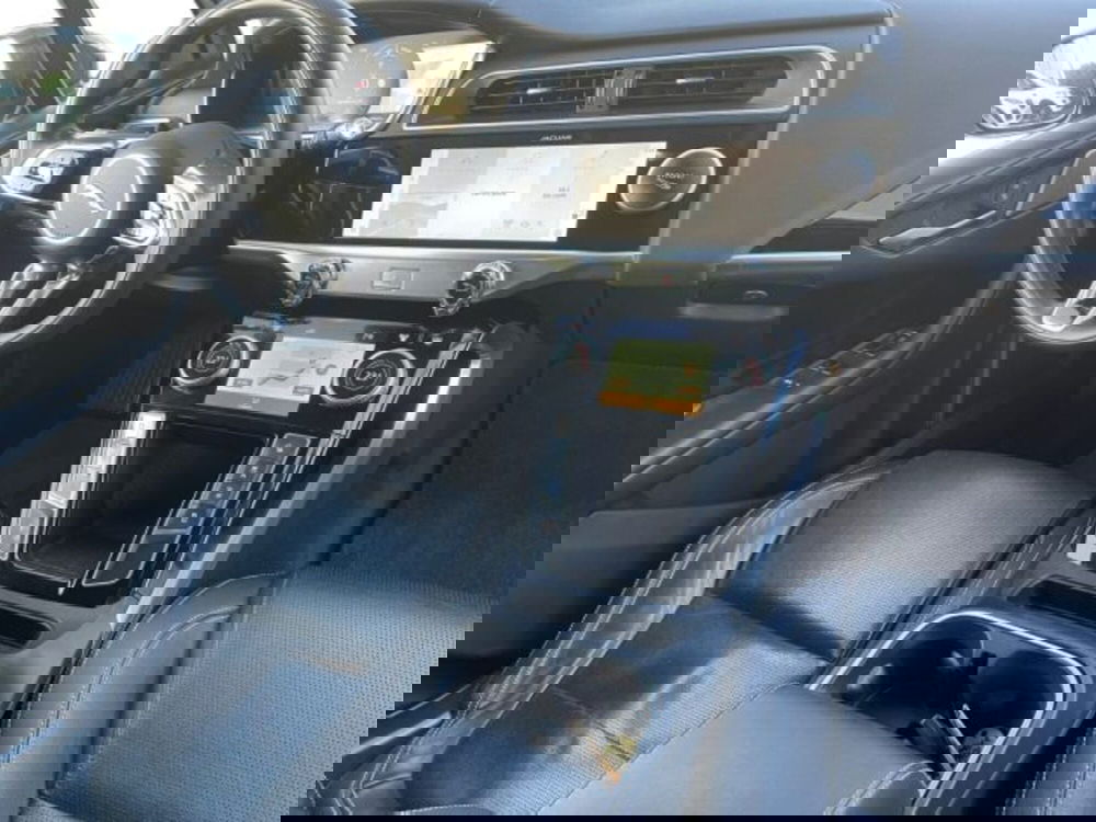 Jaguar I-Pace usata a Livorno (13)