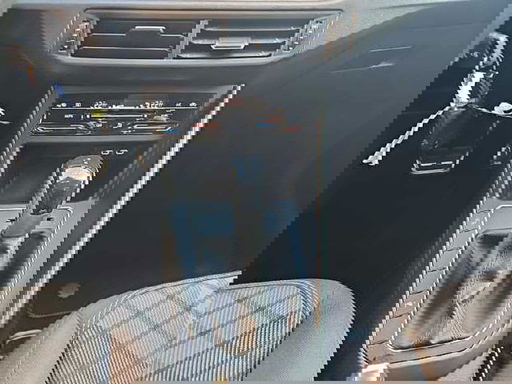 Volkswagen Taigo usata a Lecco (13)