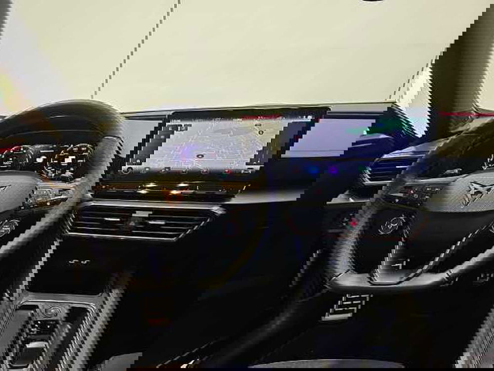 Cupra Formentor usata a Lecco (8)