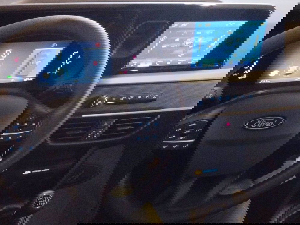 Ford Transit Courier nuova a Milano (12)