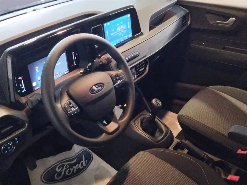 Ford Transit Courier nuova a Milano (14)