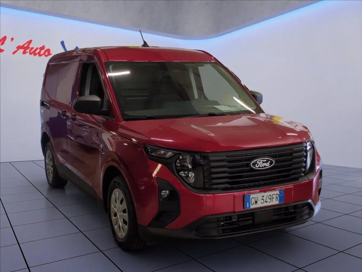Ford Transit Courier nuova a Milano (2)
