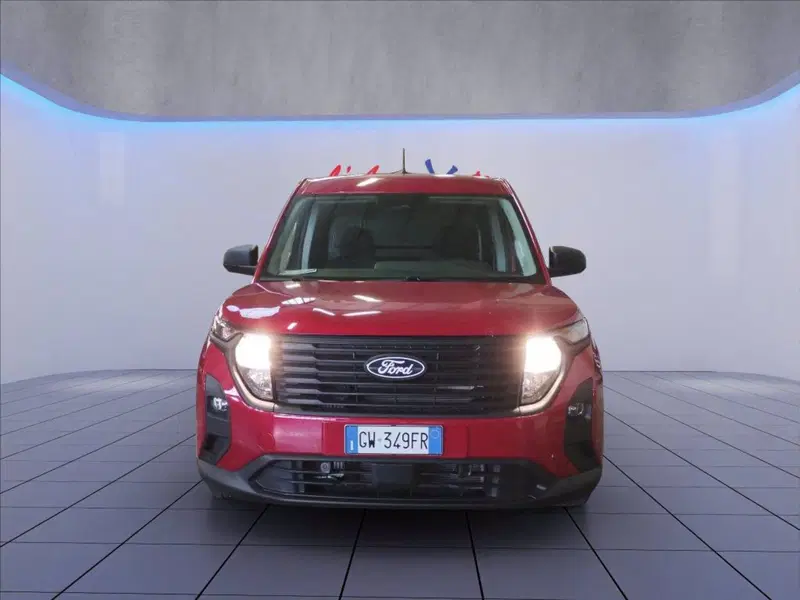 Ford Transit Courier nuova a Milano (2)