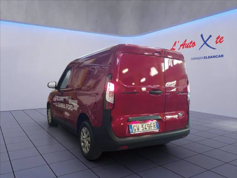 Ford Transit Courier nuova a Milano (5)
