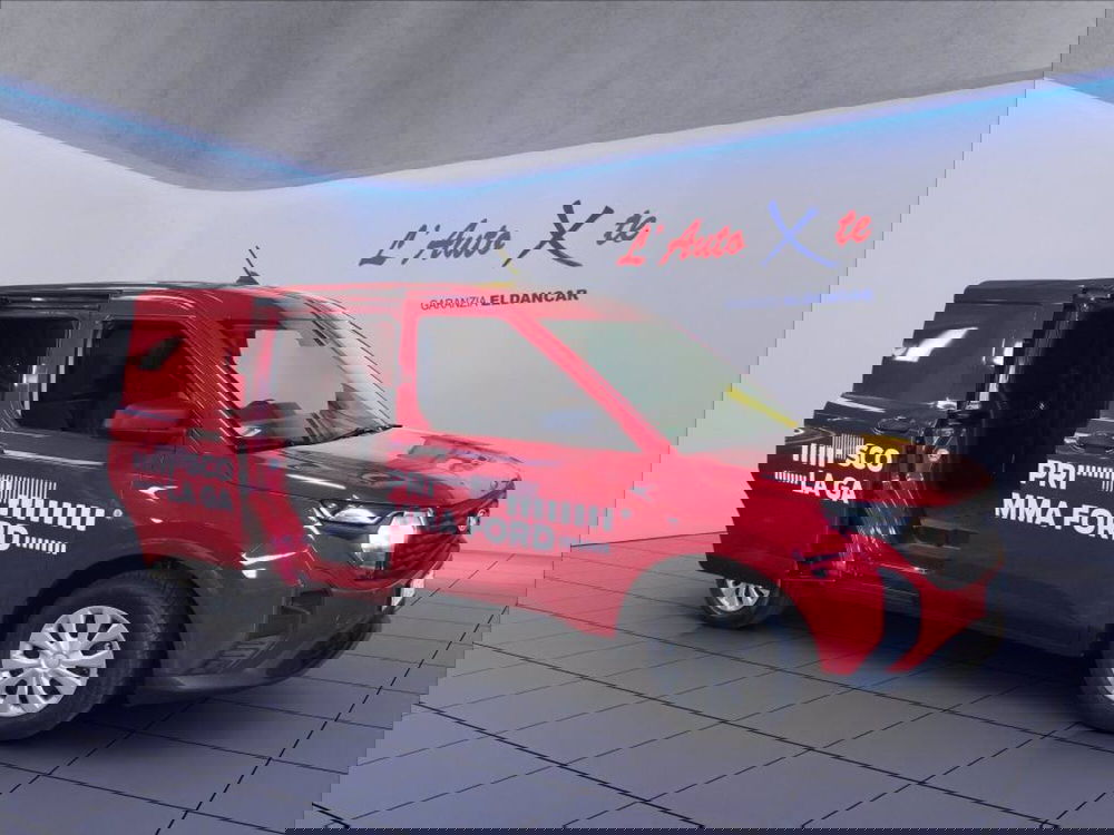 Ford Transit Courier nuova a Milano (9)