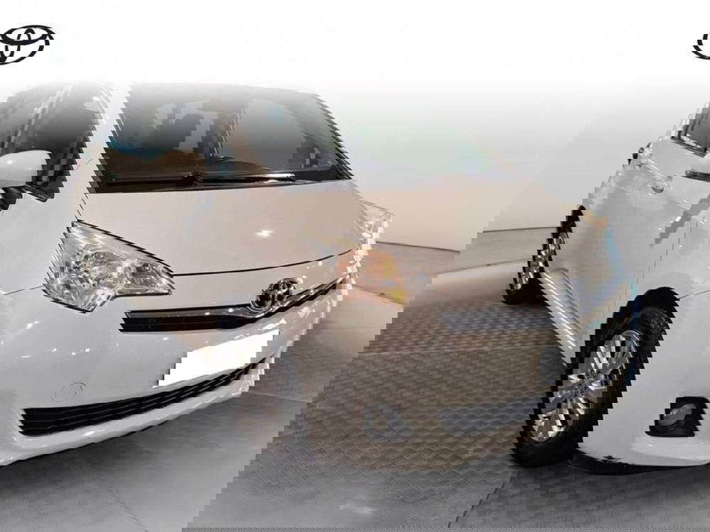 Toyota Verso-S usata a Torino (3)