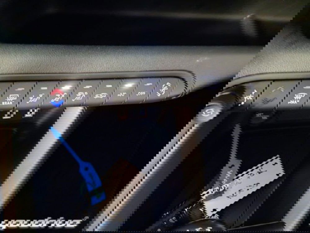 Jeep Avenger nuova a Napoli (14)