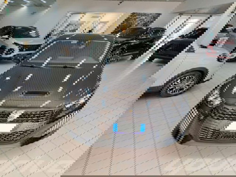 Peugeot 208 nuova a Napoli (2)