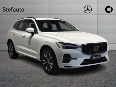 Volvo XC60 B4 Geartronic Momentum Pro del 2021 usata a Bologna
