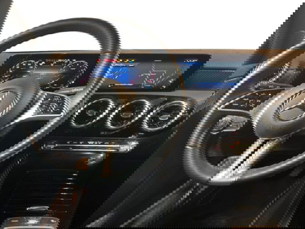 Mercedes-Benz Classe A usata a Bologna (11)