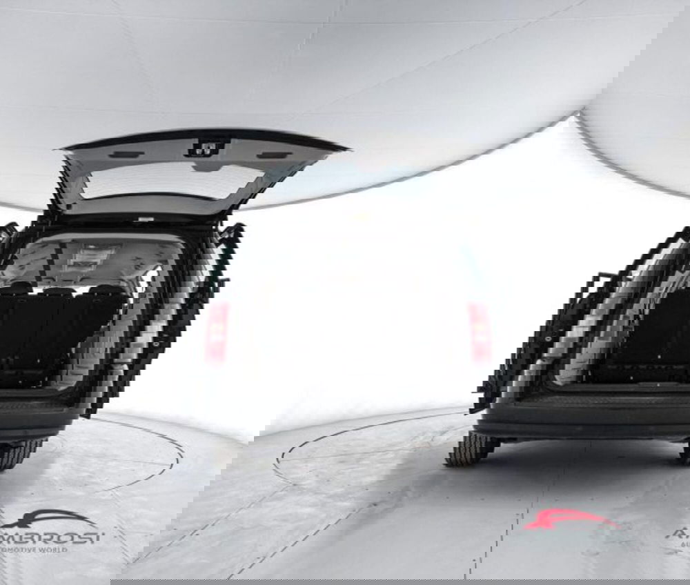 Chrysler Grand Voyager usata a Perugia (7)