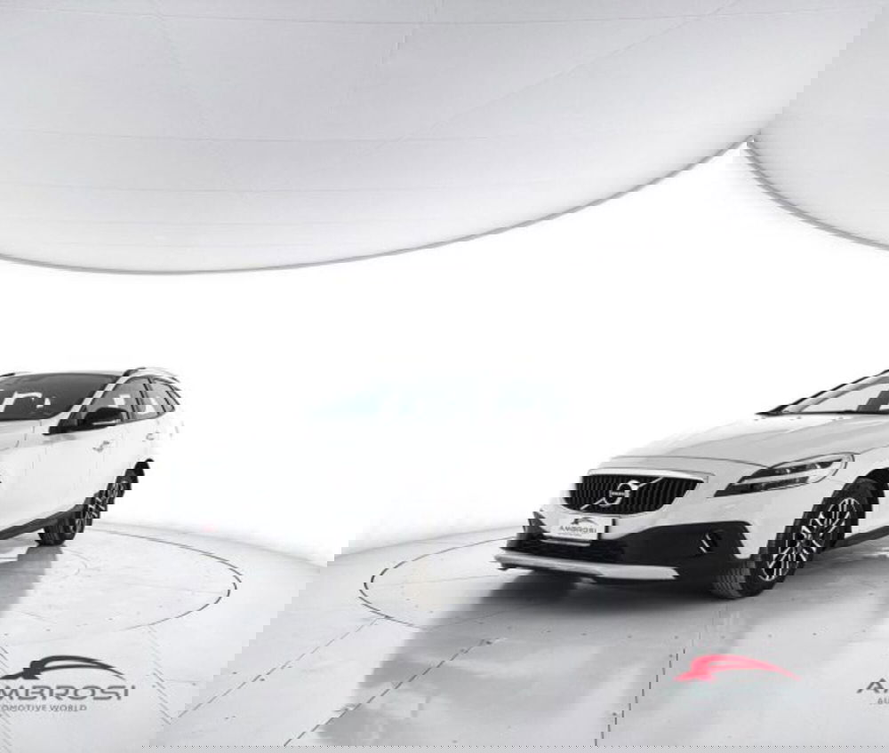 Volvo V40 Cross Country usata a Perugia