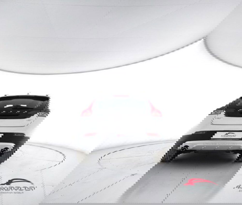 Volvo V40 Cross Country usata a Perugia (6)