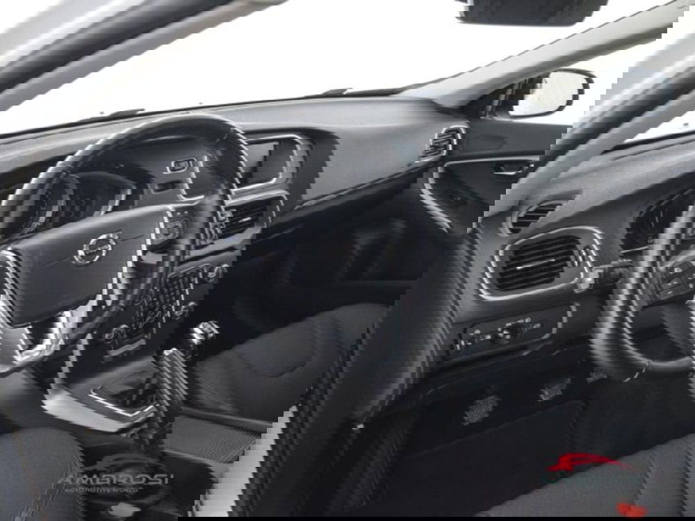 Volvo V40 Cross Country usata a Perugia (8)