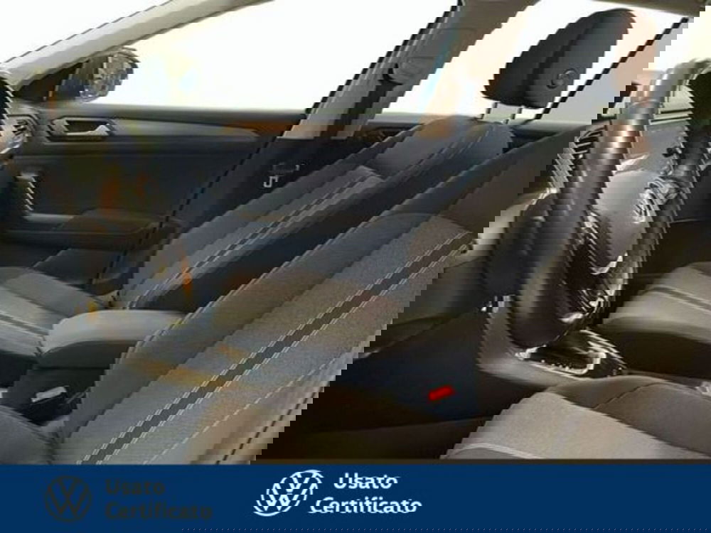 Volkswagen T-Roc usata a Vicenza (13)