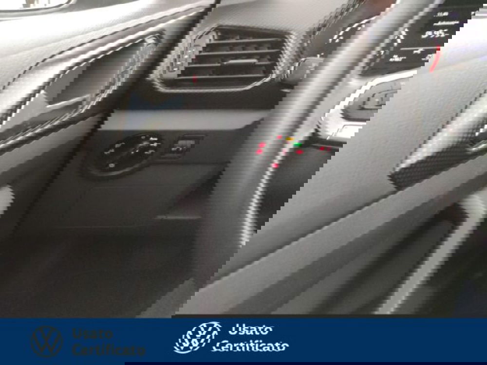 Volkswagen T-Cross usata a Vicenza (15)