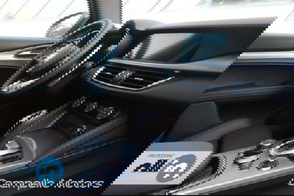 Alfa Romeo Stelvio nuova a Venezia (12)