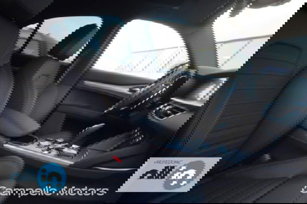 Alfa Romeo Stelvio nuova a Venezia (13)