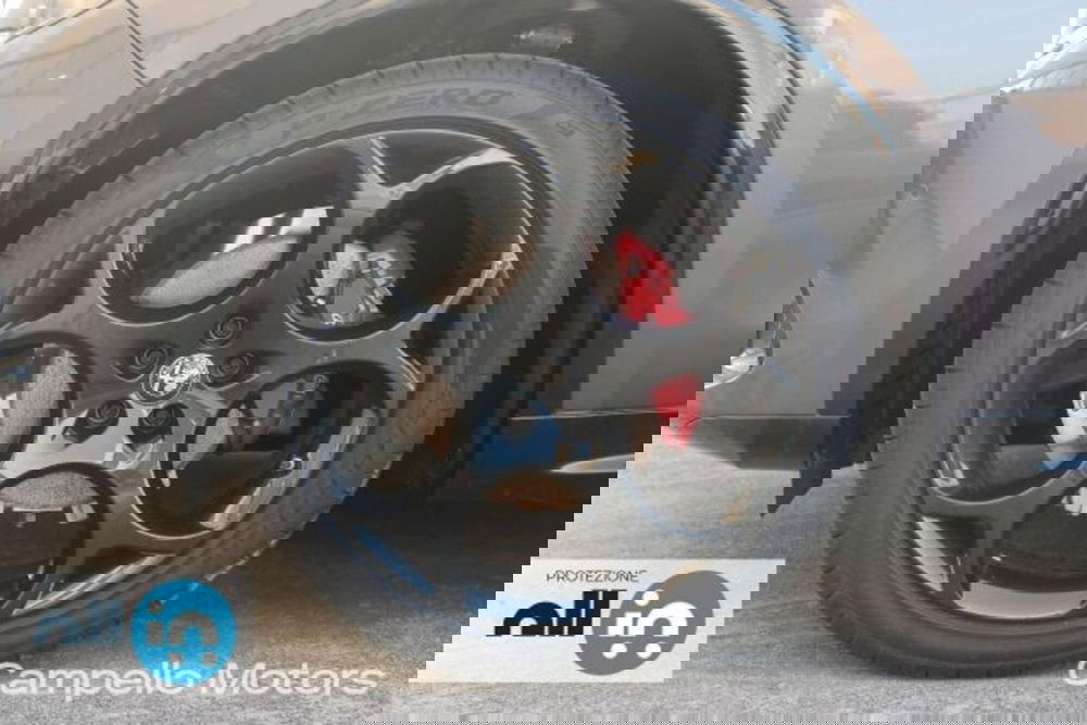 Alfa Romeo Stelvio nuova a Venezia (18)